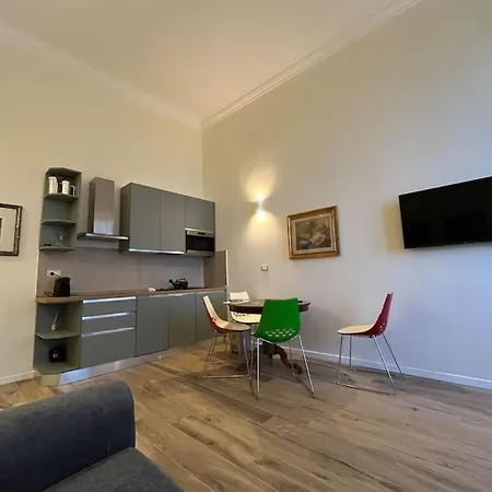 Indipendenza Appartement
